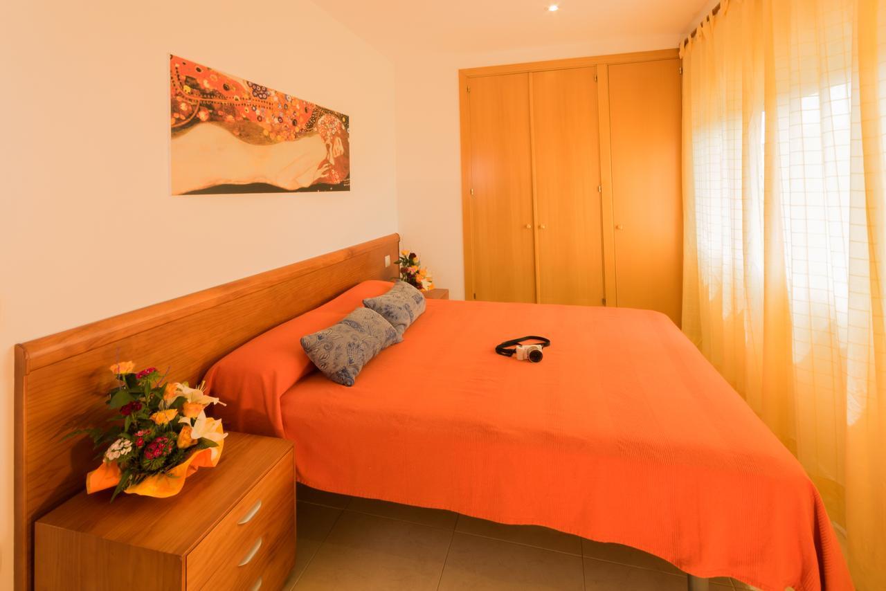 Inmosantos Apartamentos Daniel โรเซส ภายนอก รูปภาพ