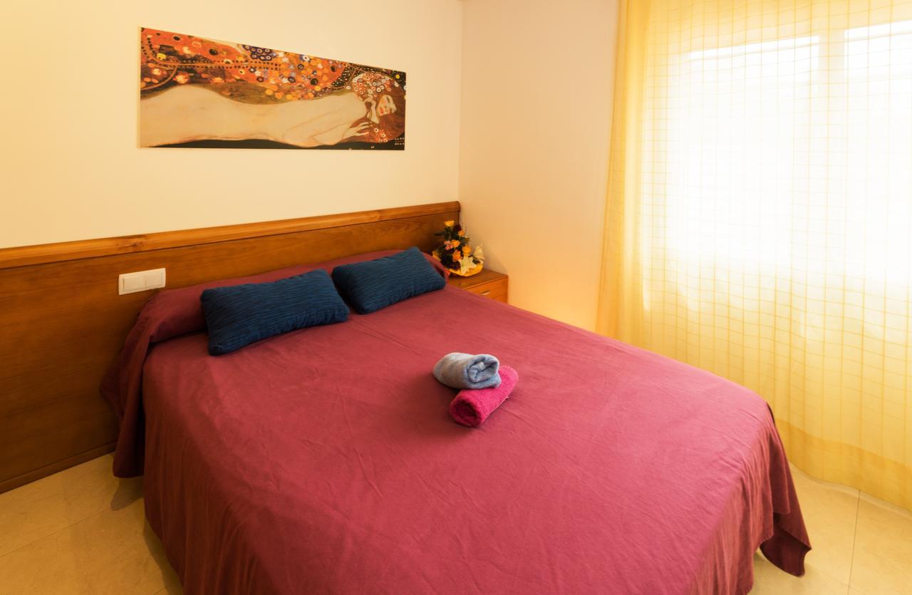 Inmosantos Apartamentos Daniel โรเซส ภายนอก รูปภาพ