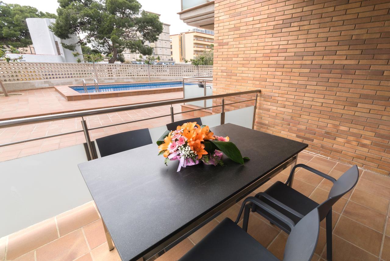 Inmosantos Apartamentos Daniel โรเซส ภายนอก รูปภาพ