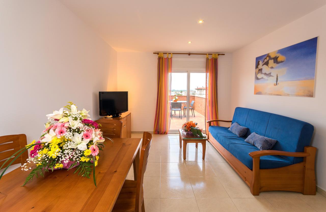 Inmosantos Apartamentos Daniel โรเซส ภายนอก รูปภาพ