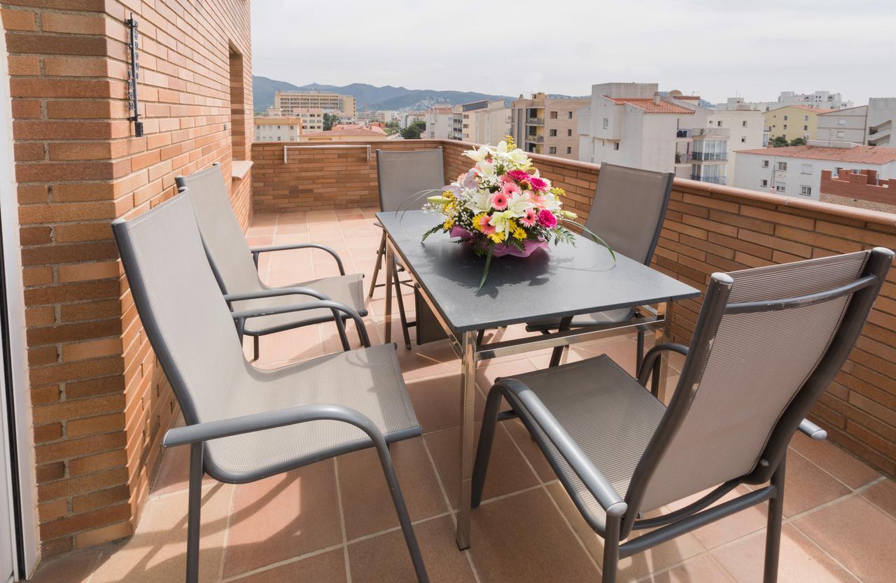 Inmosantos Apartamentos Daniel โรเซส ภายนอก รูปภาพ